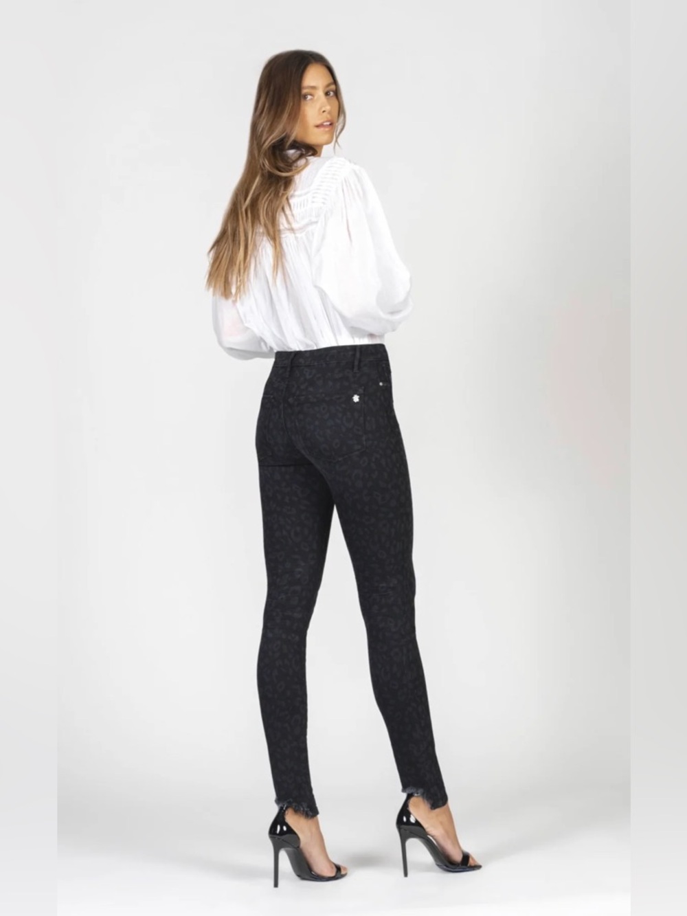 Black Orchid Gisele HighRise Super Skinny Black Leopard ShinyGray Textured Jeans - Picture 15 of 16
